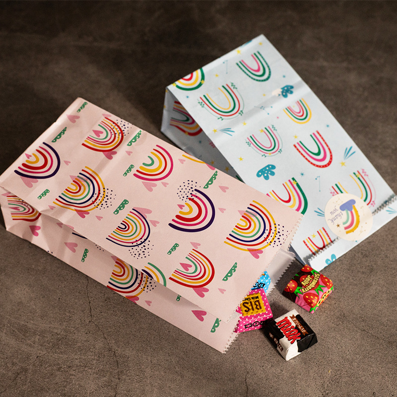 Small Paper Bags Rainbow Print - Wedding Event Supply recension och pris